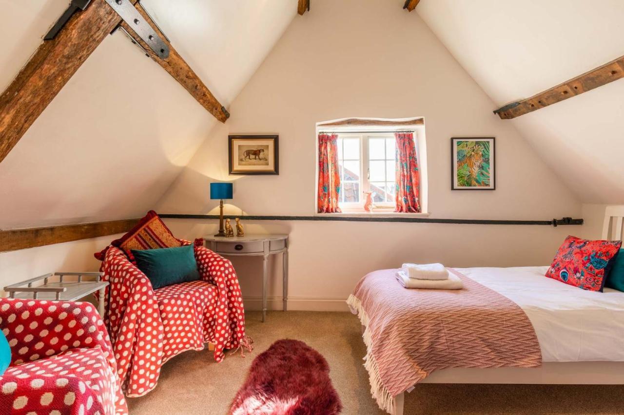 Host & Stay - The Old Paul Pry Holt  Luaran gambar